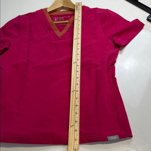 Figs Pink Fitted Short Sleeve Top Size Extra Small - Picture 5 of 7